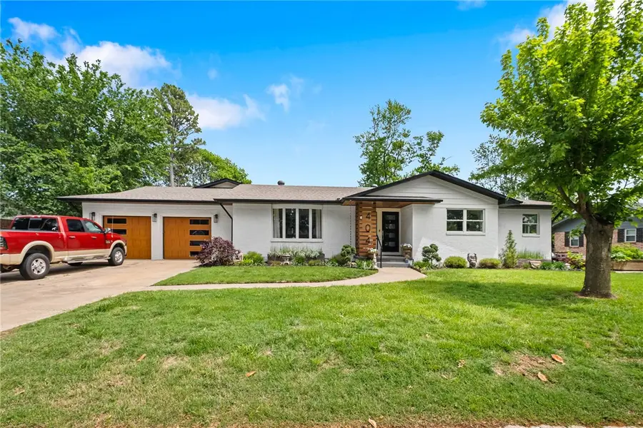 404 NW H Street, Bentonville, AR 72712 - #2