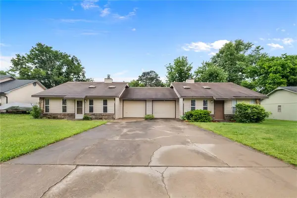 912 / 914 N Century Drive, Rogers, AR 72756