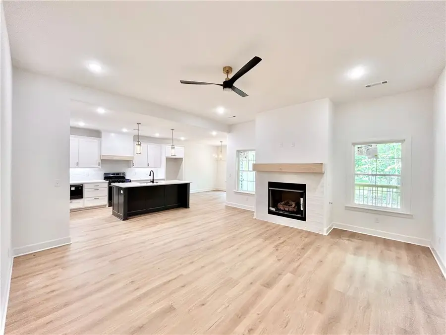8 Kirkdouglas Lane, Bella Vista, AR 72715 - #2