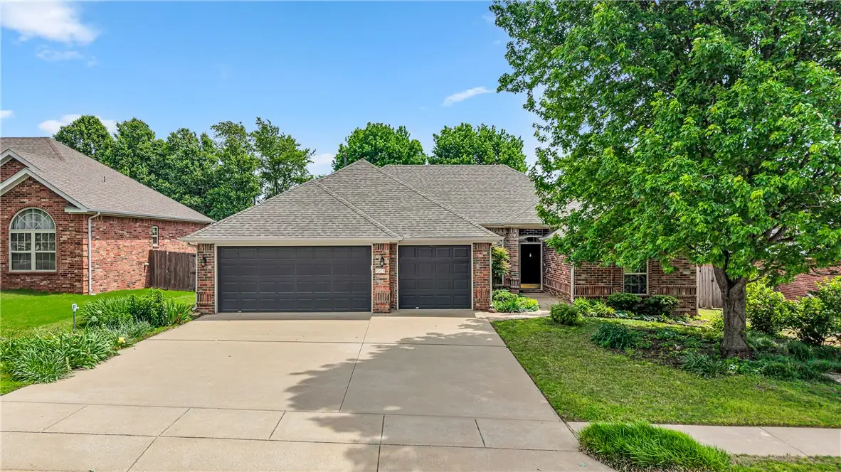 215 Dawn Drive, Centerton, AR 72719 - #1