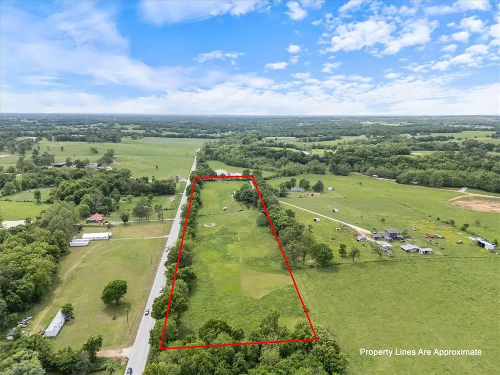 12010 S Pleasant Valley Road, Gentry, AR 72734 - #1