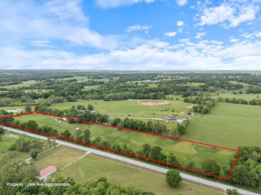 12010 S Pleasant Valley Road, Gentry, AR 72734 - #2