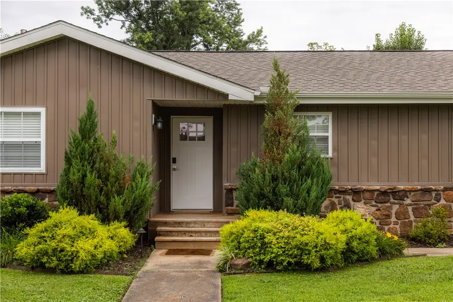 1102 NW 7th Street, Bentonville, AR 72712 - #2