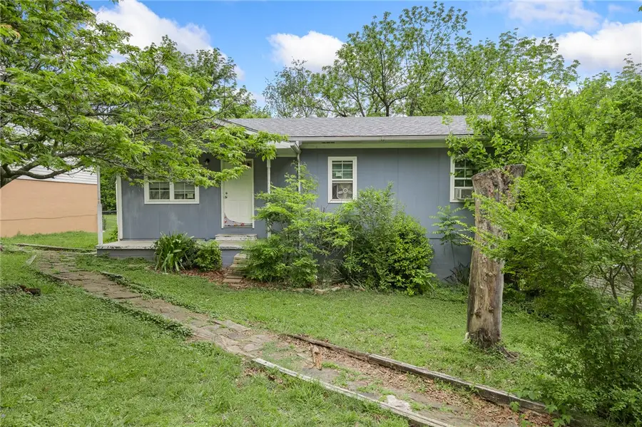 513 S Ash Street, Harrison, AR 72601 - #3