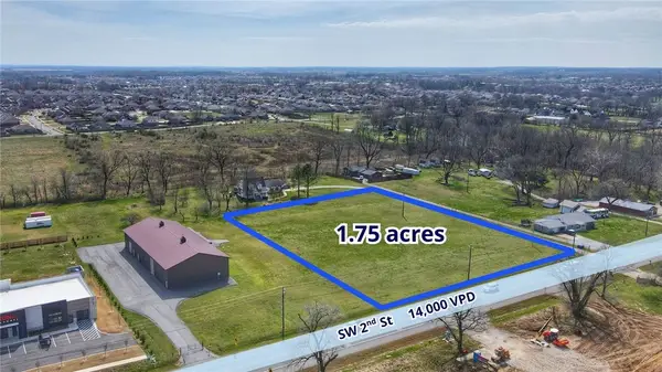 4201 SW Second Street, Bentonville, AR 72712