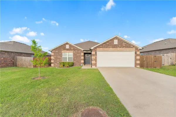6705 SW Chalkstone Road, Bentonville, AR 72713