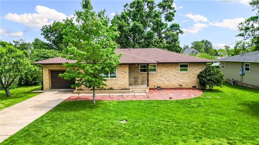314 Crestview Drive, Bentonville, AR 72712 - #2