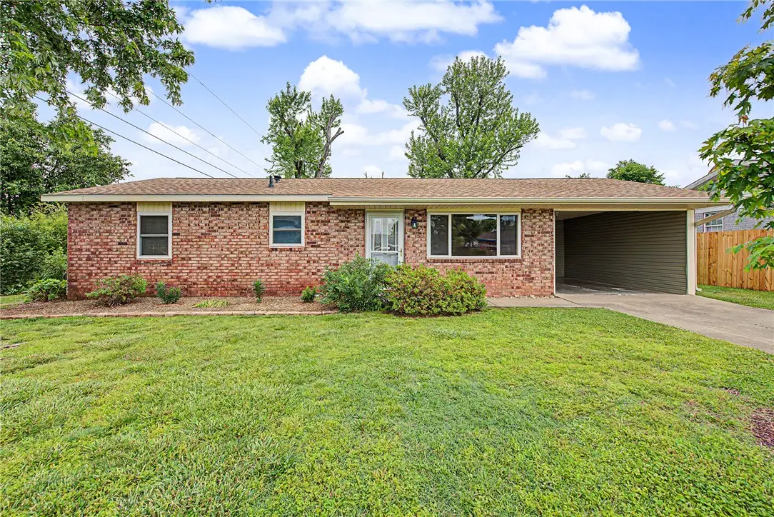 715 N 12th Place, Rogers, AR 72756 - #1