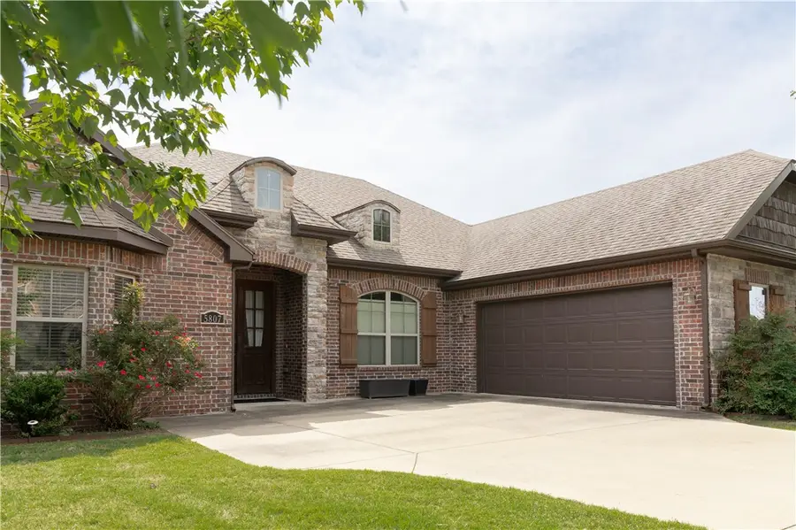 5807 Knotty Pine Road, Bentonville, AR 72713 - #2