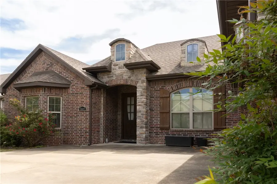 5807 Knotty Pine Road, Bentonville, AR 72713 - #3