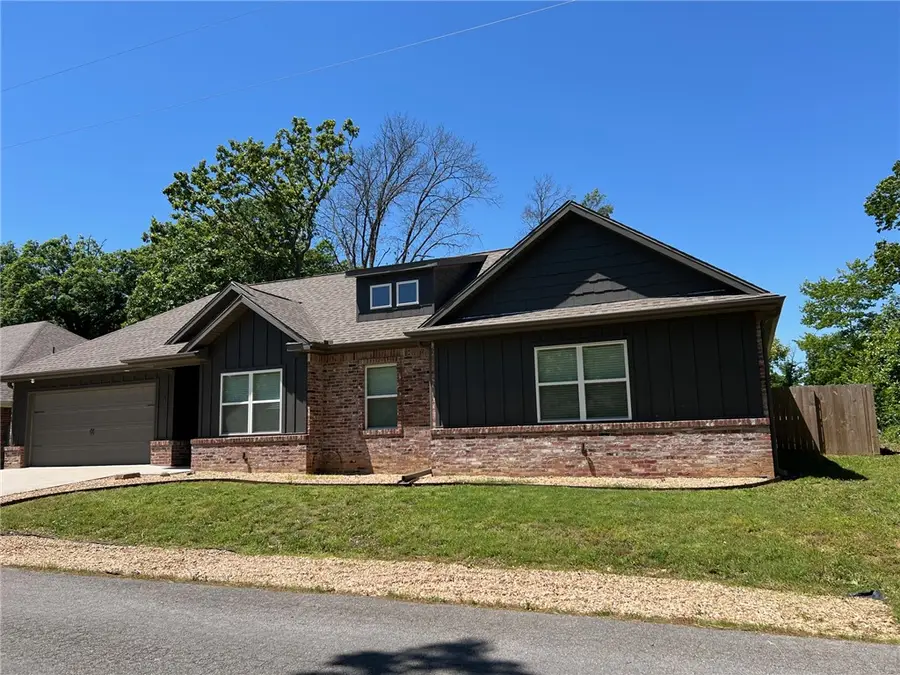 6 Eyemouth Drive, Bella Vista, AR 72715 - #3