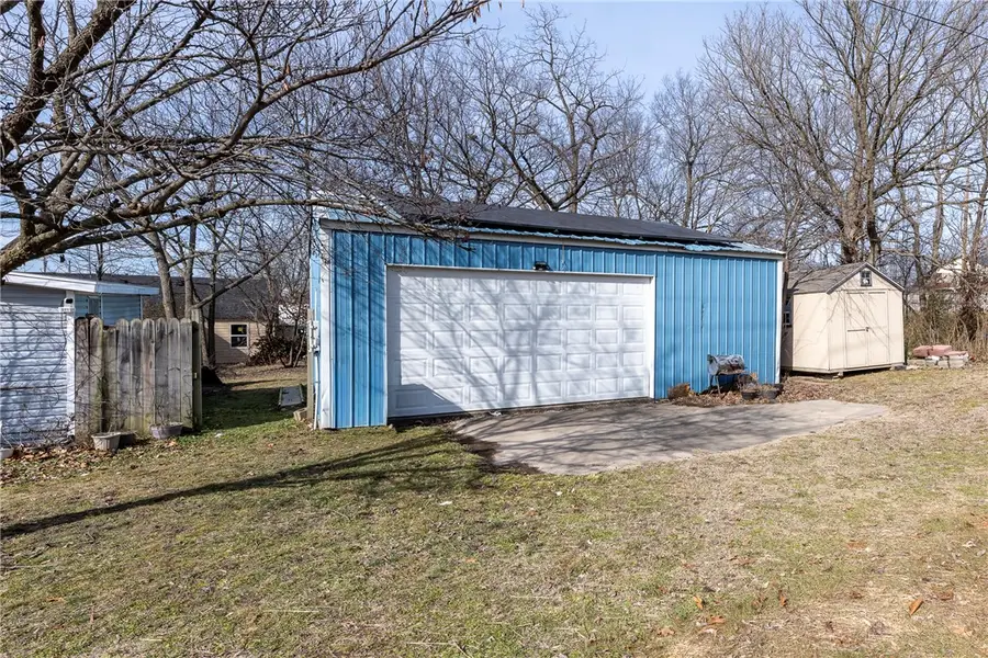 408 NE Main Street, Gravette, AR 72736 - #3
