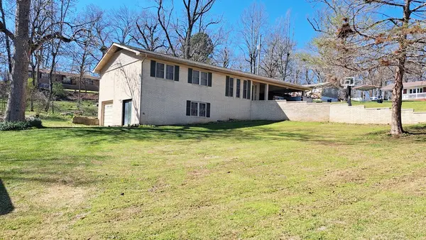 210 Kitchens Street, Harrison, AR 72601
