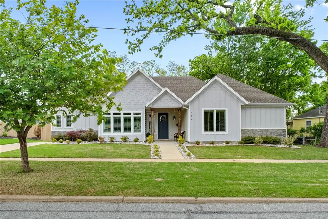 302 SW E Street, Bentonville, AR 72712 - #1