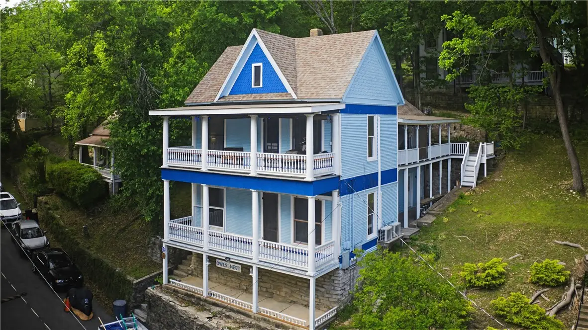 19 Pine Street, Eureka Springs, AR 72632 - #1