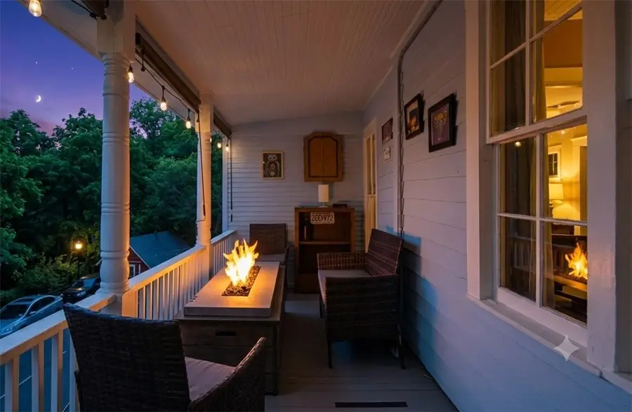19 Pine Street, Eureka Springs, AR 72632 - #2