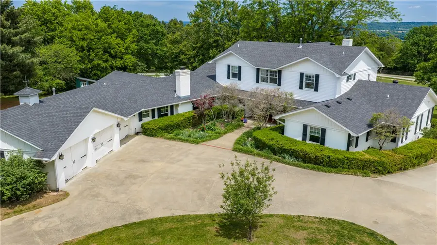 2859 Cedar Hill Drive, Fayetteville, AR 72703 - #2