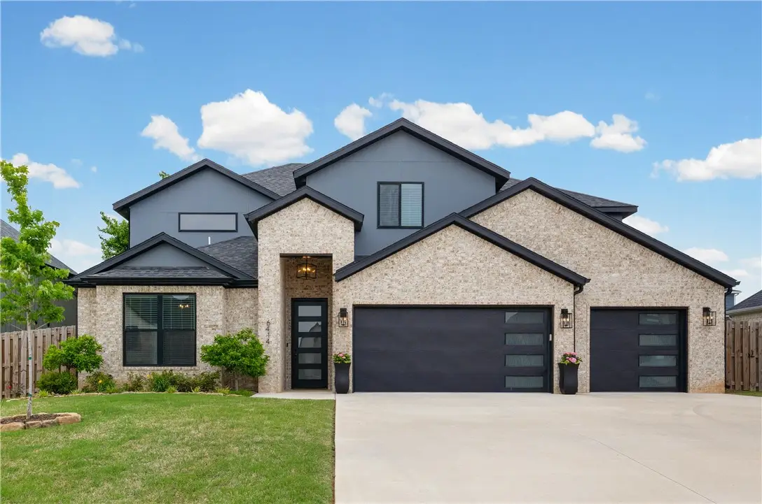 6414 S 59th Street, Rogers, AR 72758 - #1