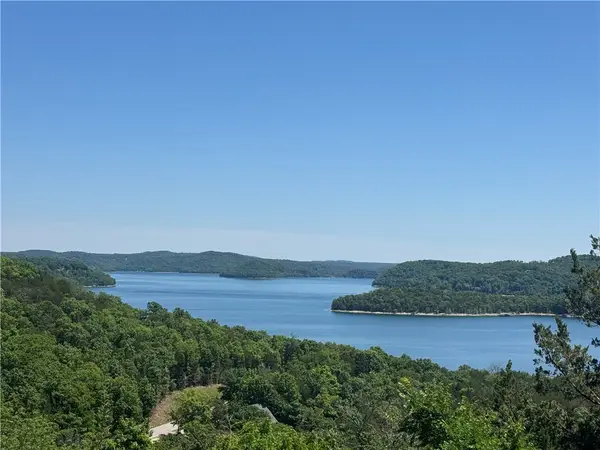 11390 Oak Leaf Circle, Garfield, AR 72732