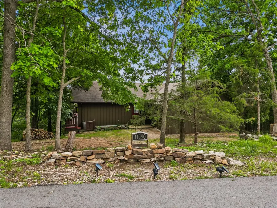 11390 Oak Leaf Circle, Garfield, AR 72732 - #2