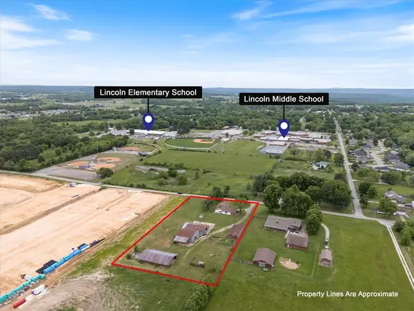 113 E Holt Road, Lincoln, AR 72744