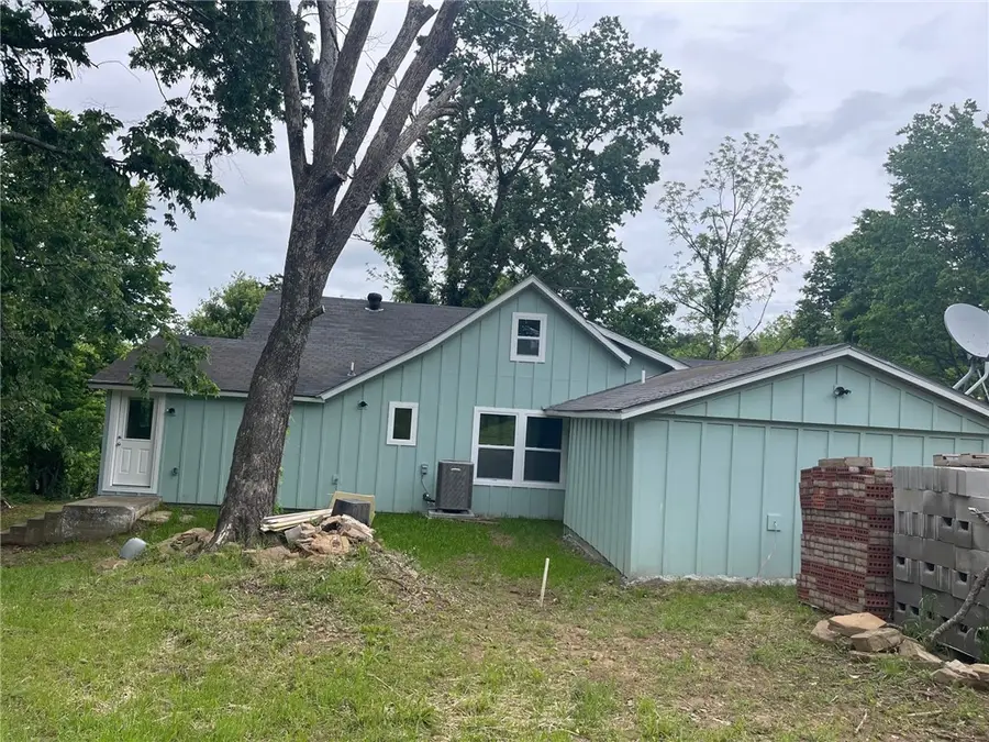 202 Parrott Drive, Huntsville, AR 72740 - #3