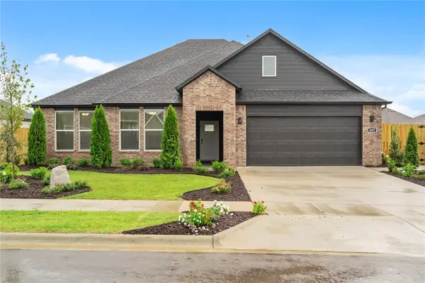 449 W Canada Drive, Farmington, AR 72730