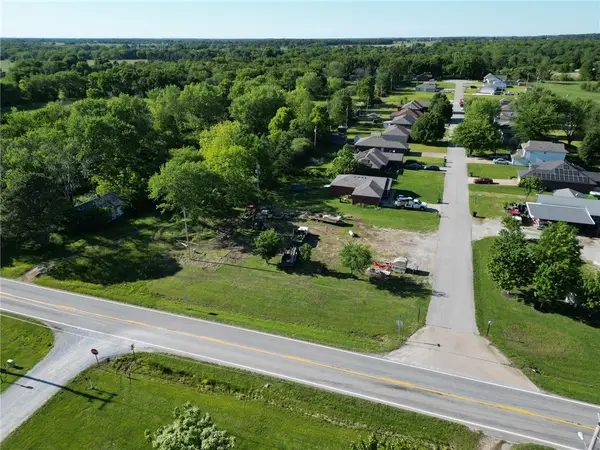 111 Orchard Drive, Gentry, AR 72734