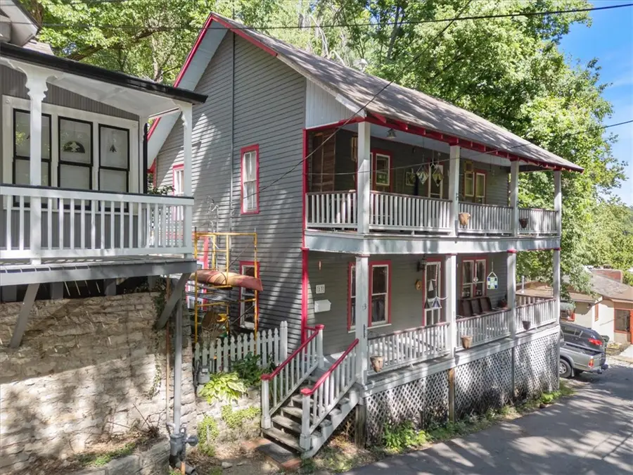 13 Pine Street, Eureka Springs, AR 72632 - #3