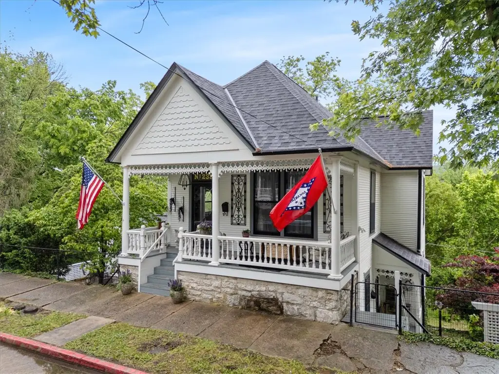 233 Spring Street, Eureka Springs, AR 72632 - #1