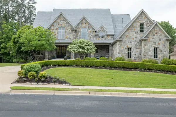 4958 S Prestwick Circle, Fayetteville, AR 72704