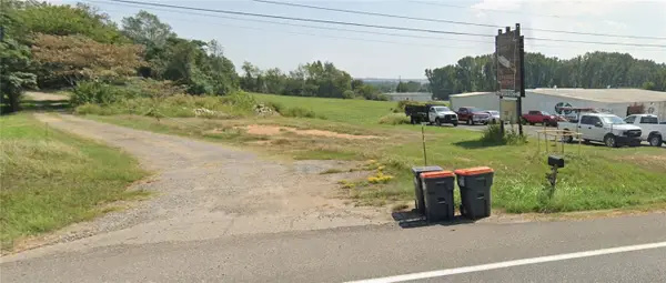 2721 S Arkansas Avenue, Russellville, AR 72802