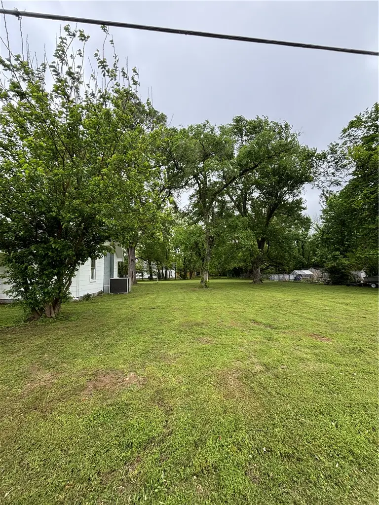 408 N. West Avenue, Lincoln, AR 72744 - #2