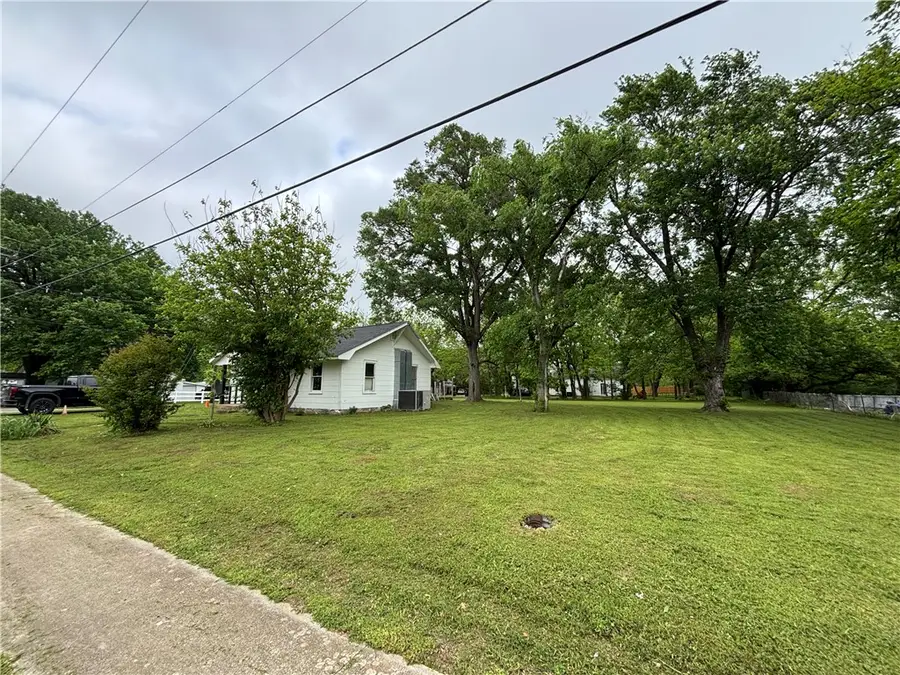 408 N. West Avenue, Lincoln, AR 72744 - #3
