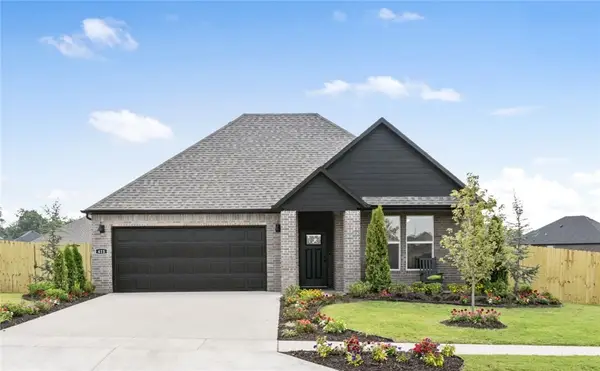 445 W Canada Drive, Farmington, AR 72730