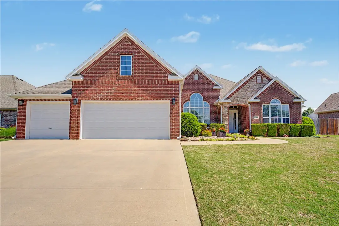 1218 NE Waverly Way, Bentonville, AR 72712 - #1