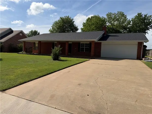 201 Countryside Drive, Farmington, AR 72730