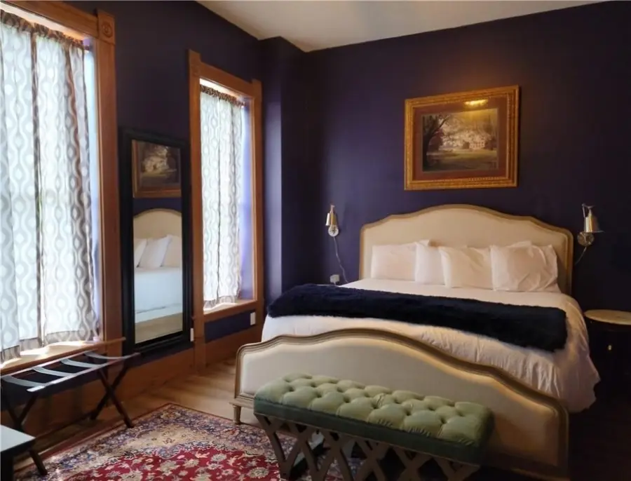 37 Main Street, Eureka Springs, AR 72632 - #3