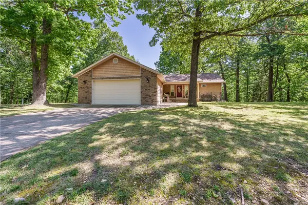 101 Beaverview Drive, Eureka Springs, AR 72631