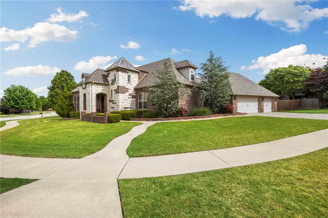 3532 W Providence Drive, Fayetteville, AR 72704 - #1