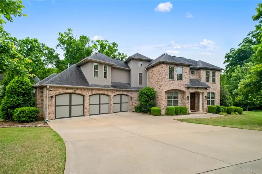 9 S Queensborough Lane, Rogers, AR 72758 - #2