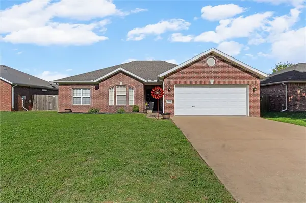 1909 SW Elington Street, Bentonville, AR 72713