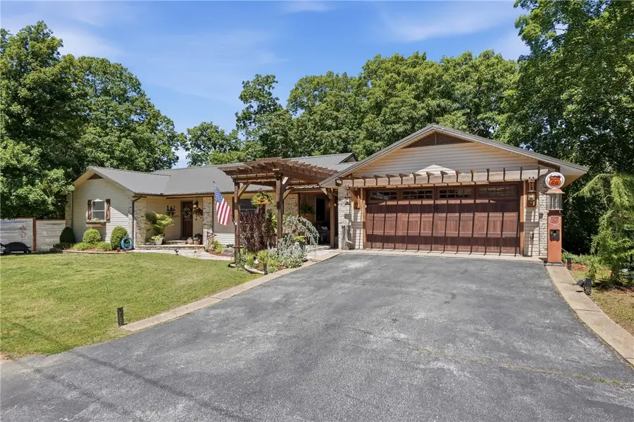 11 Country Club Drive, Holiday Island, AR 72631 - #3