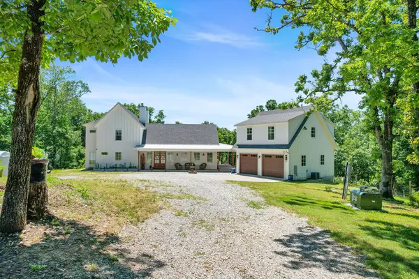 15933 Railroad Cut Road, Rogers, AR 72756