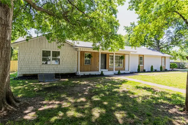2926 Loxley Avenue, Fayetteville, AR 72703
