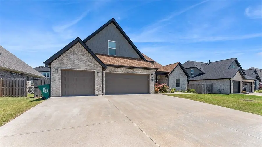 1158 Camerino Avenue, Springdale, AR 72762 - #2