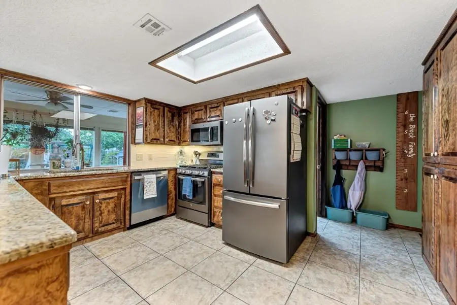 1402 S Countrywood Place, Rogers, AR 72758 - #2