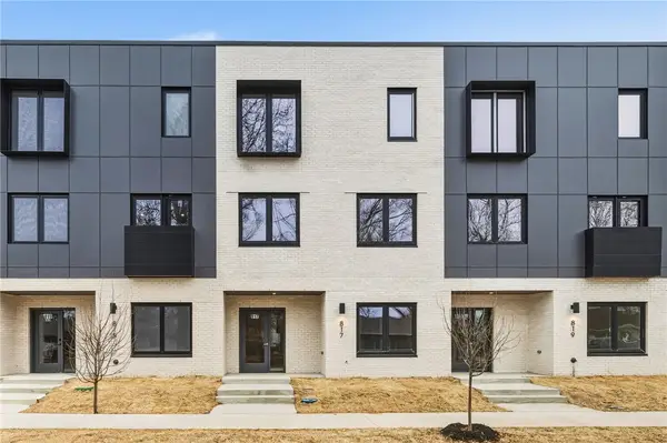821 SE H Street, Bentonville, AR 72712