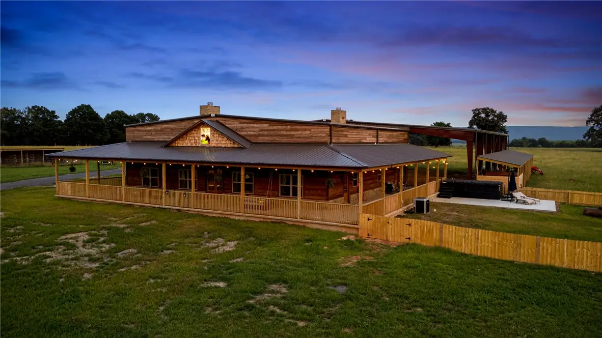 1050 SE 8th Street, Atkins, AR 72823 - #1