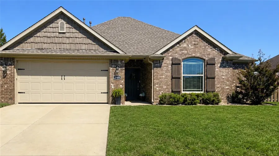 2909 E 4th Street, Rogers, AR 72758 - #3